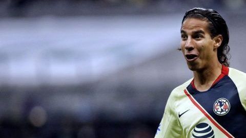 El delantero Diego Lainez es el nuevo fichaje del Real Betis de España.
