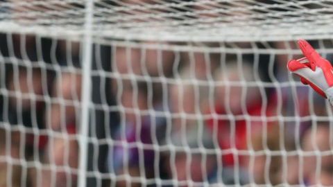 Wayne Hennessey, portero del Crystal Palace, es investigado por presuntamente haber hecho el saludo nazi