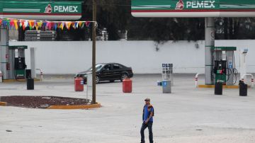 La imágen del 13 de enero pasado muestra una estación PEMEX cerrada durante crisis de desabasto de gasolina en México.