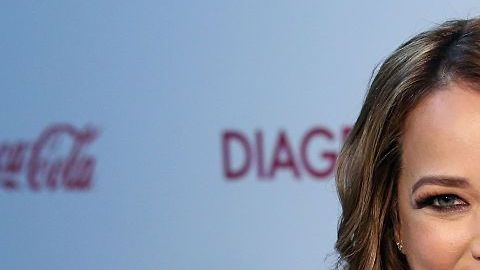 Como consecuencia de una influenza, los pulmones de Adamari López estaban comprometidos y no podía respirar.