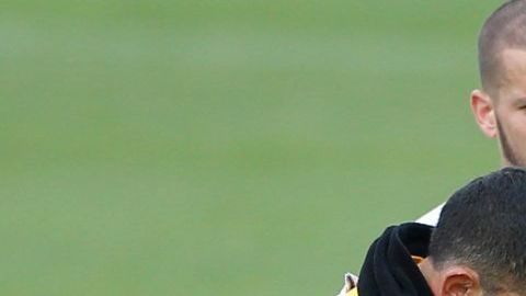 Carlos Tevez afirma que cuando era técnico de Boca Juniors Guillermo Barros Schelotto le faltó al respeto.