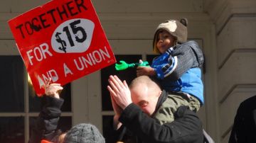 La lucha por un mayor salario mínimo no ha elevado significativamente la afiliación a Union en el sector privado./Archivo
