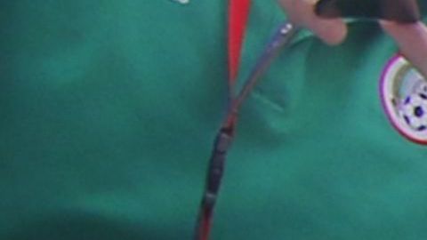 Zague fue blanco de burlas durante una firma de autógrafos