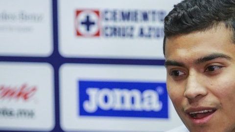 Orbelín Pineda ve en la Máquina Celeste del Cruz Azul un revulsivo para su carrera.