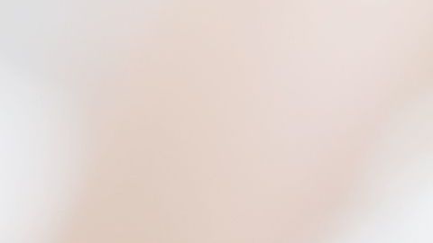 Las autoridades investigan cómo quedó embarazada la mujer.