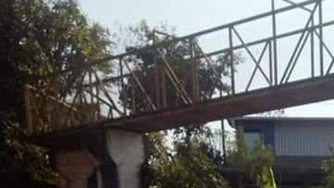 El ataque se registró en un puente.