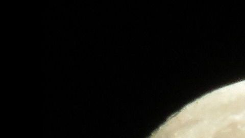 La Luna de Lobo ocurre en enero. Pixabay