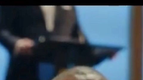 Imagen del comercial con el que la NFL festeja sus 100 años de vida.