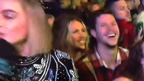 Los gestos y movimientos de los chicos levantaron la sospecha.