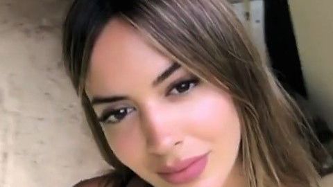 Parece que sí hay romance entre la modelo venezolana Shannon de Lima y el futbolista colombiano James Rodríguez.