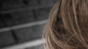 La adolescente quiso practicar sexo oral grupal y terminó en el quirófano.