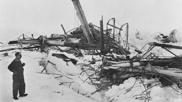 El Endurance fue aplastado por bloques de hielo y se hundió en 1915.