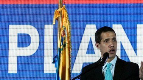 Al ingeniero Juan Guaidó, presidente del parlamento, le correspondió asumir la presidencia de Venezuela
