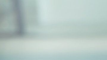 Las mujeres suelen sufrir más dolores de cabeza que los hombres por cambios en sus niveles hormonales, generalmente relacionados con el ciclo menstrual.