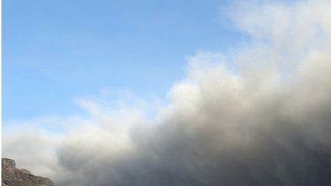 La extinción de la humanidad por la erupción de un volcán o un meteorito es poco probable.