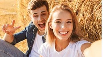 El sitio Editmyex permite borrar, vía Photoshop, a tu expareja de una foto.