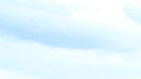 Ciudadanos procedentes de Venezuela entran a Colombia por el puente Simón Bolívar