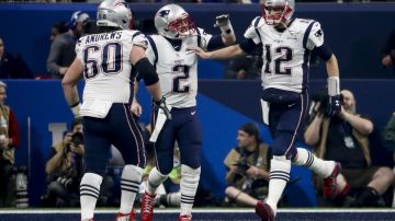 Jugadores de los New England Patriots celebrando el título del Super Bowl LIII.
