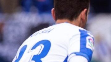 El mexicano del Real Betis Diego Lainez frente a jugadores del Leganés.