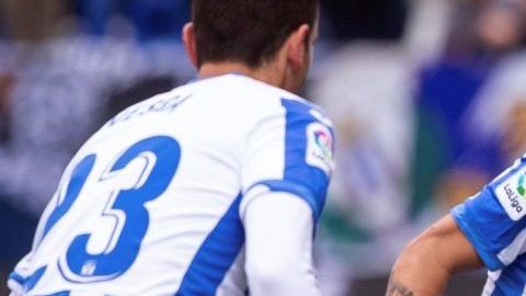 El mexicano del Real Betis Diego Lainez frente a jugadores del Leganés.