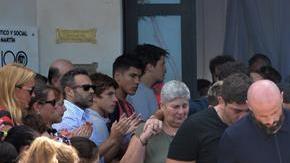 El cuerpo de Emiliano Sala fue velado en las instalaciones del club de fútbol San Martín