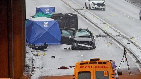 99245236_hi043634474