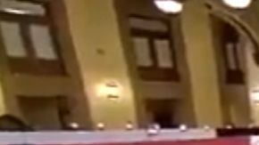 El mandatario pidió tranquilidad a los reporteros.