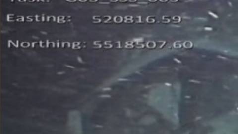 El avión donde viajaba Emiliano Sala se partió en tres pedazos al hacer contacto con el agua