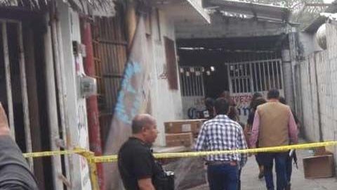 Imagen del operativo en una bodega de Veracruz.