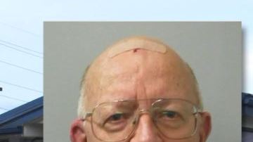 La pelea se dio porque supuestamente el hombre se metió en la fila para dicho platillo.