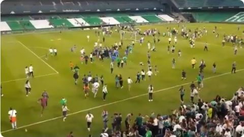 Una estampida humana invadió el estadio Benito Villamarín