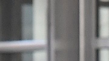 Eduardo Balarezo, uno de los abogados de "El Chapo", y la esposa de éste, Emma Coronel.
