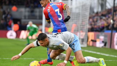 Javier "Chicharito" Hernández no pudo marcar la diferencia frente al Crystal Palace