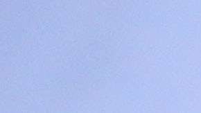 Clinton dijo estar "aturdida" y "preocupada" por las acciones de Trump