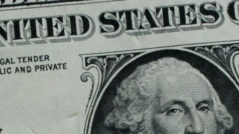 El dólar enfrenta pérdidas a nivel mundial.