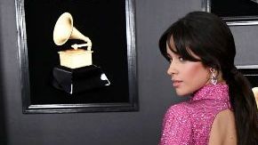 grammy alfombra roja