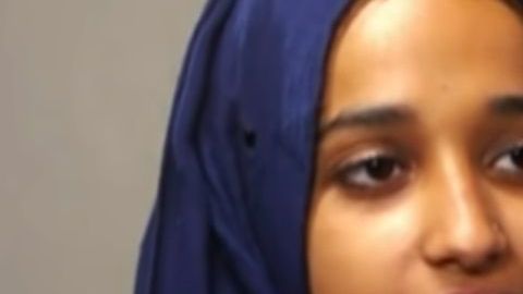 Hoda Muthana dice estar arrepentida.