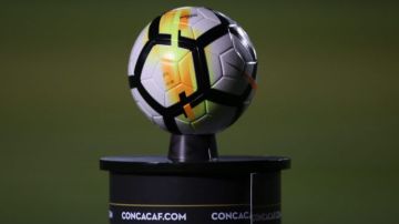 Balón de la Liga de Campeones de la Concacaf.