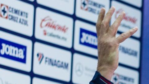 El técnico portugués Pedro Caixinha no tira la toalla en Cruz Azul.