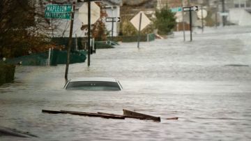Sandy dejó varias calles bajo agua.