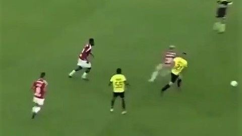 Fatos Beqiraj, tiró cuatro caños o 'túneles' en sólo cinco segundos.