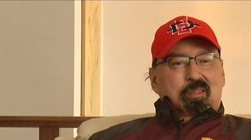 Jim Mendoza reside en Minnesota