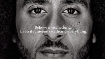 Colin Kaepernick y su spot con la firma Nike.