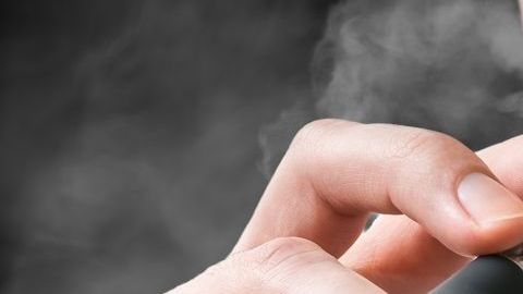 La explosión le provocó cortes internos en la garganta.