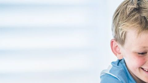 Debe haber mucha comunicación entre padres e hijos en cuestiones de la red.