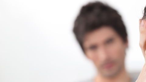 Está comprobado que llevar una vida en pareja resulta una "carga" más para cualquier mujer.