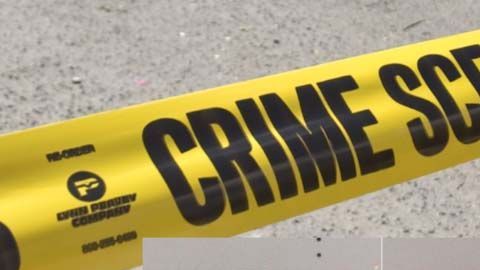 Imagen de archivo de un cordón policial. De izquierda a derecha, Preston Tayloer, Liam McAtasney, y Sarah Stern.