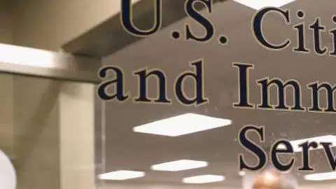 USCIS_FormularioI-407