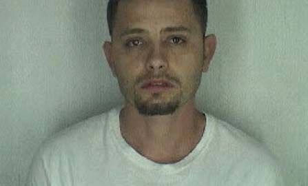 El acusado fue identificado como Robert Velásquez,