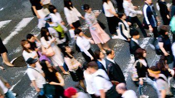 La gente está viviendo cada vez más en todo el mundo.